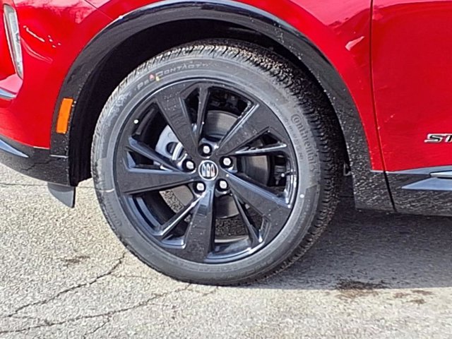 Vehicle image 14 of 17