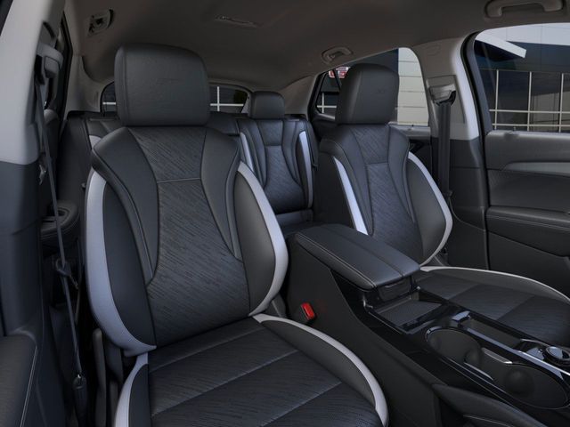 Vehicle image 17 of 25