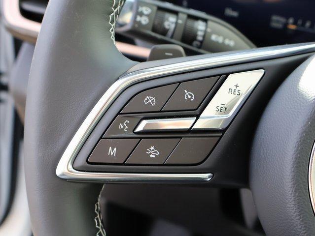 Vehicle image 37 of 62
