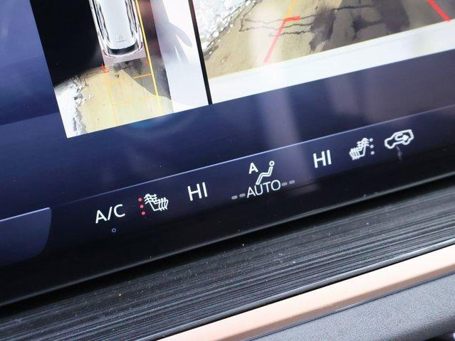 Vehicle image 31 of 62