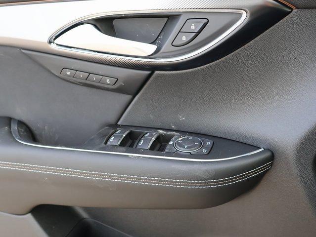 Vehicle image 42 of 62