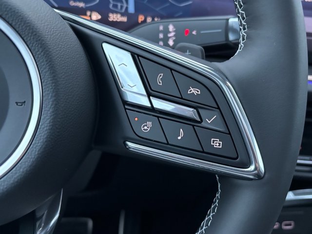 Vehicle image 13 of 22