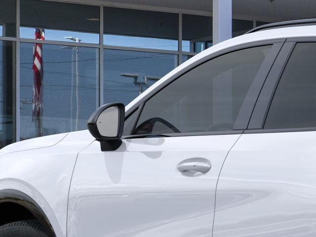 Vehicle image 28 of 40