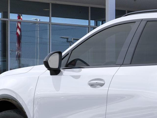 Vehicle image 28 of 40