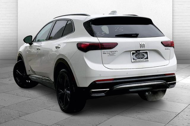 Vehicle image 11 of 40