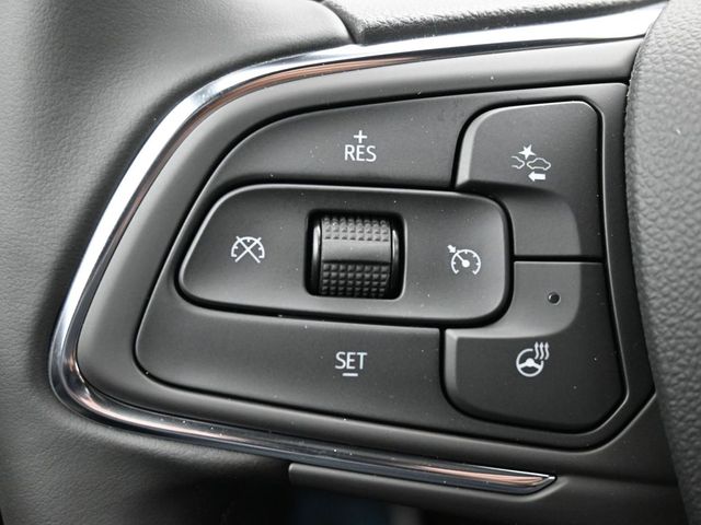 Vehicle image 33 of 46
