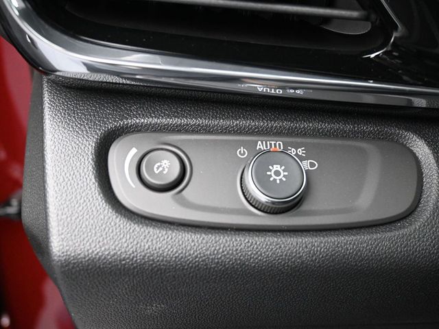 Vehicle image 30 of 46