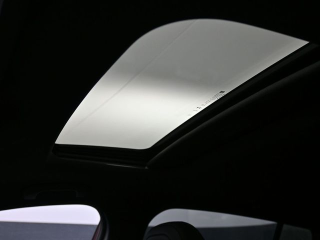 Vehicle image 41 of 46