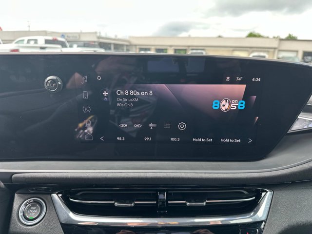 Vehicle image 22 of 32