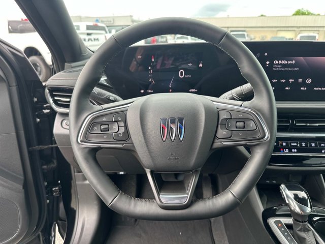 Vehicle image 25 of 32