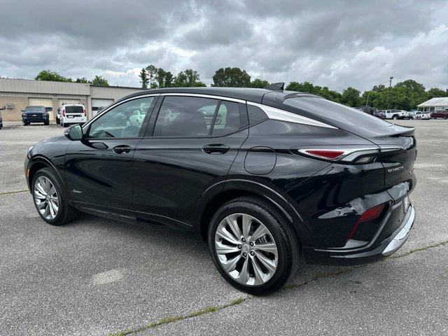 Vehicle image 8 of 32