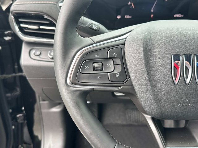 Vehicle image 29 of 32