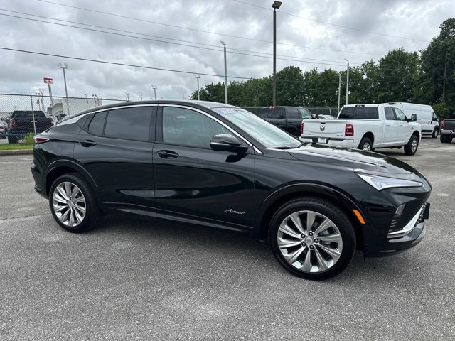 Vehicle image 4 of 32