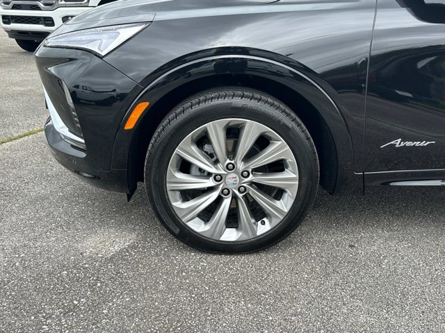 Vehicle image 11 of 32