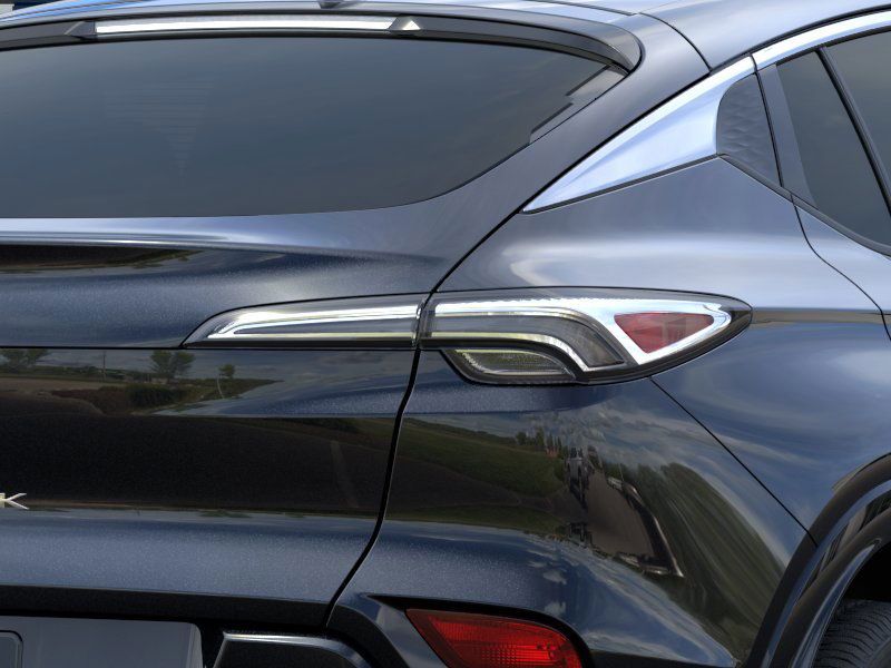 Vehicle image 11 of 24