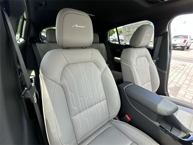Vehicle image 43 of 46