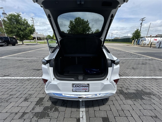 Vehicle image 41 of 46