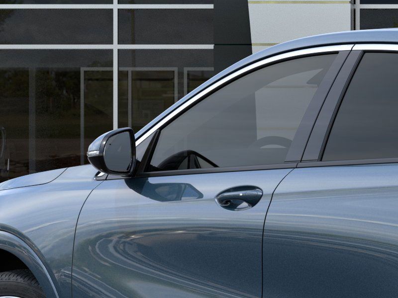 Vehicle image 18 of 24