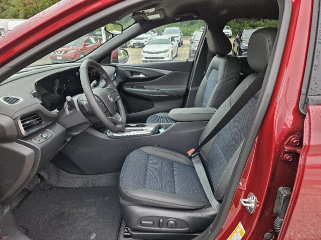 Vehicle image 16 of 18