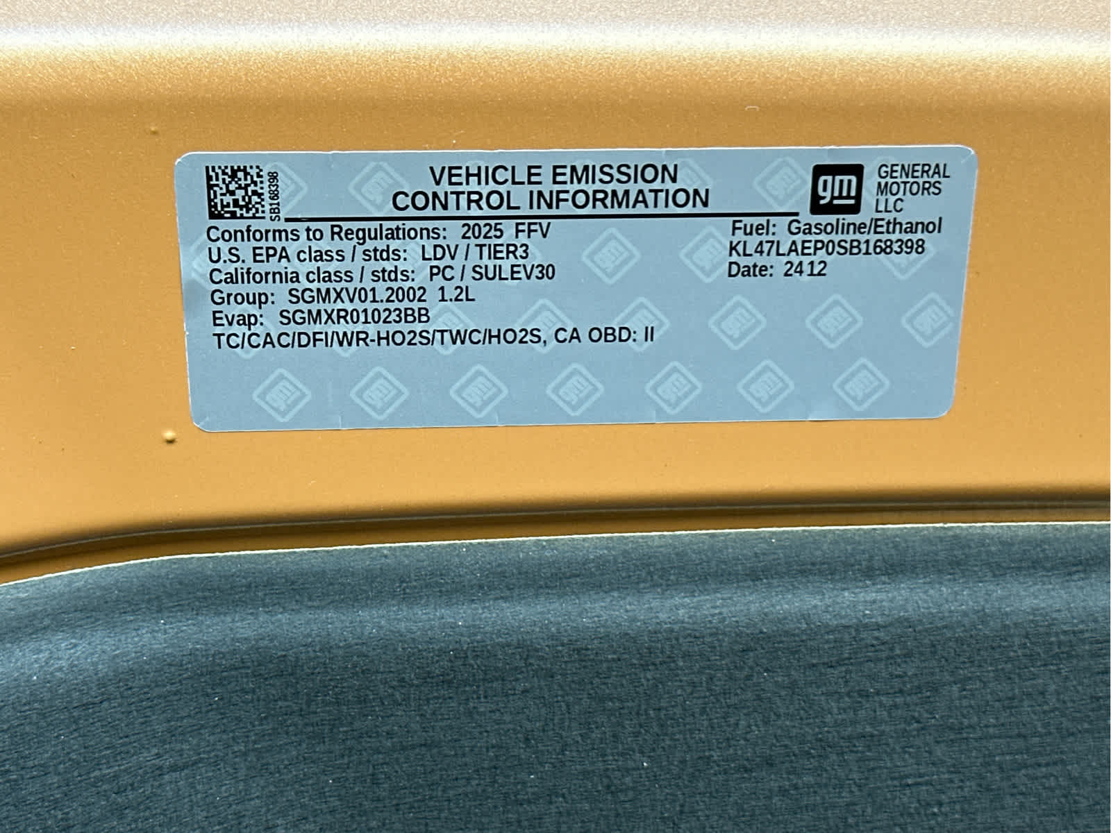 Vehicle image 32 of 48