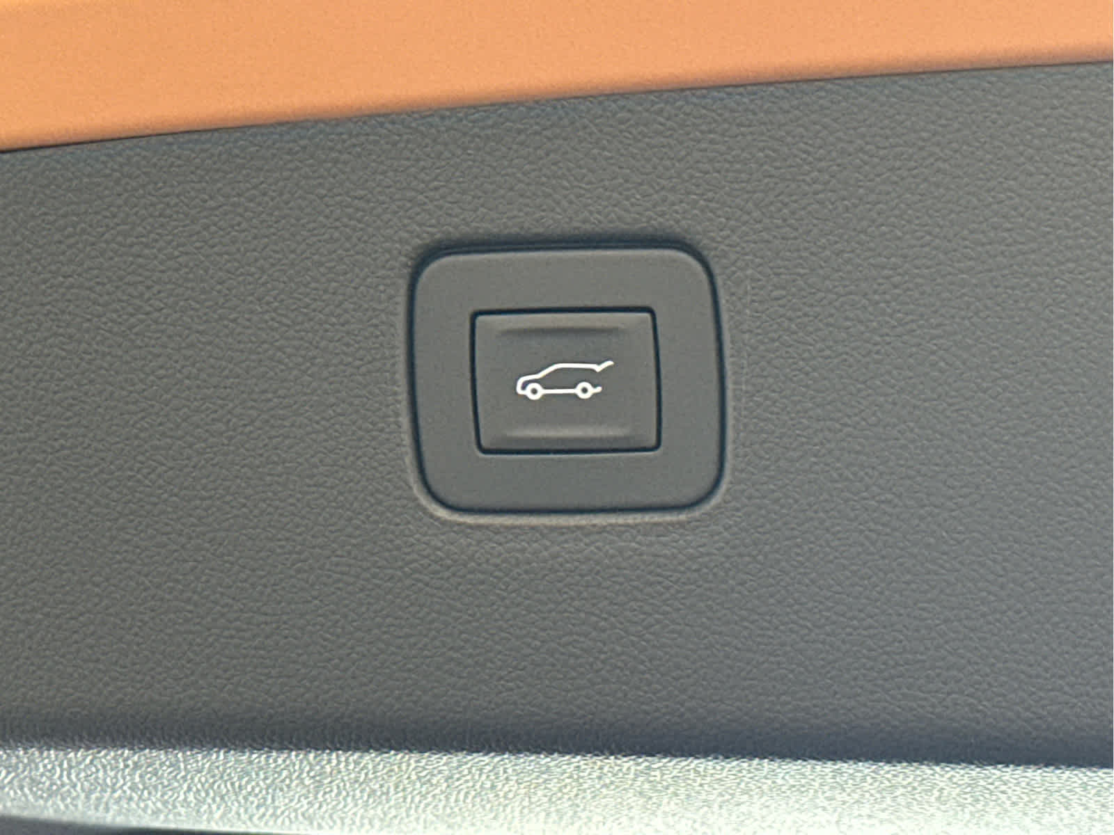 Vehicle image 10 of 48