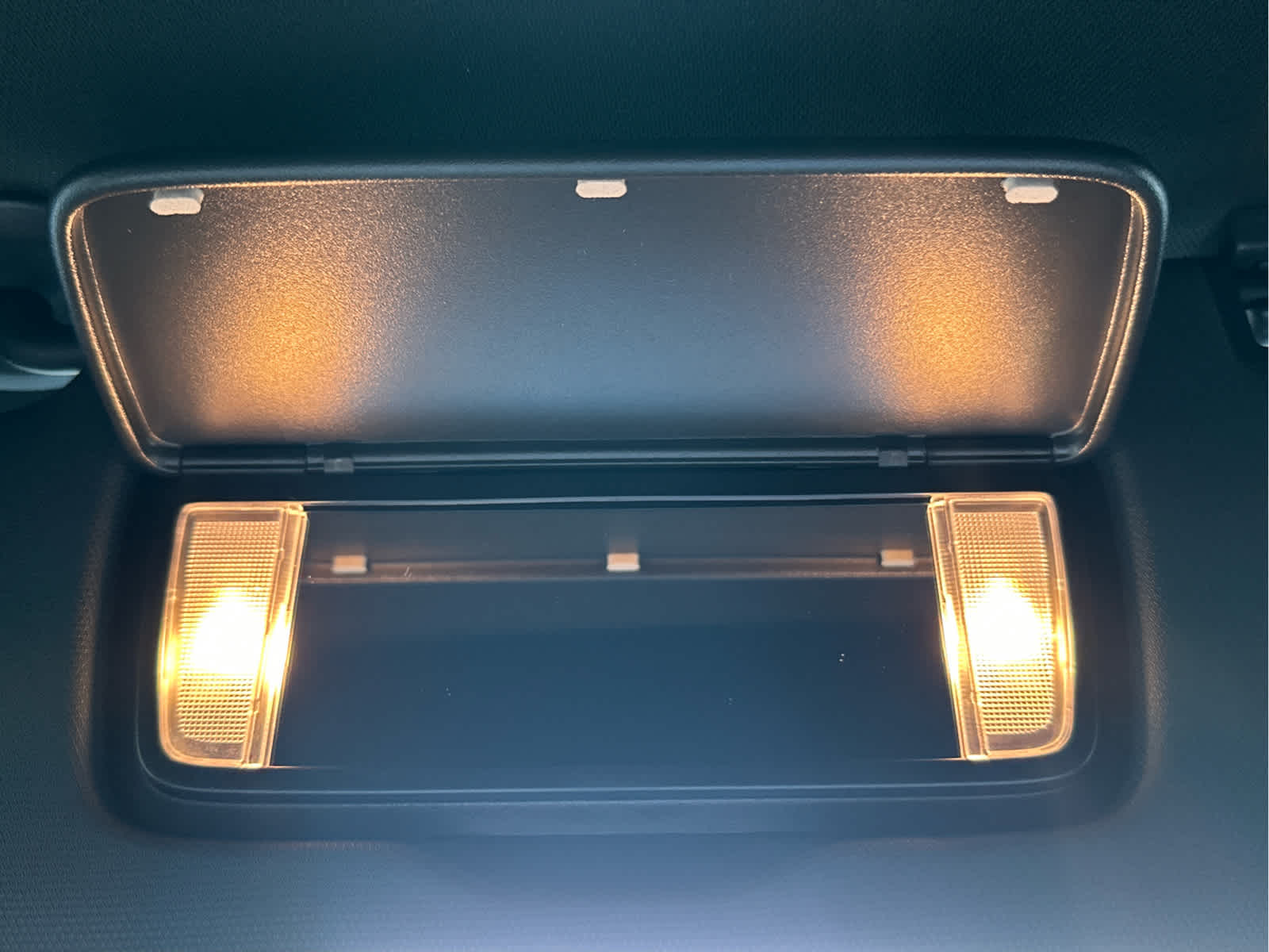 Vehicle image 6 of 48