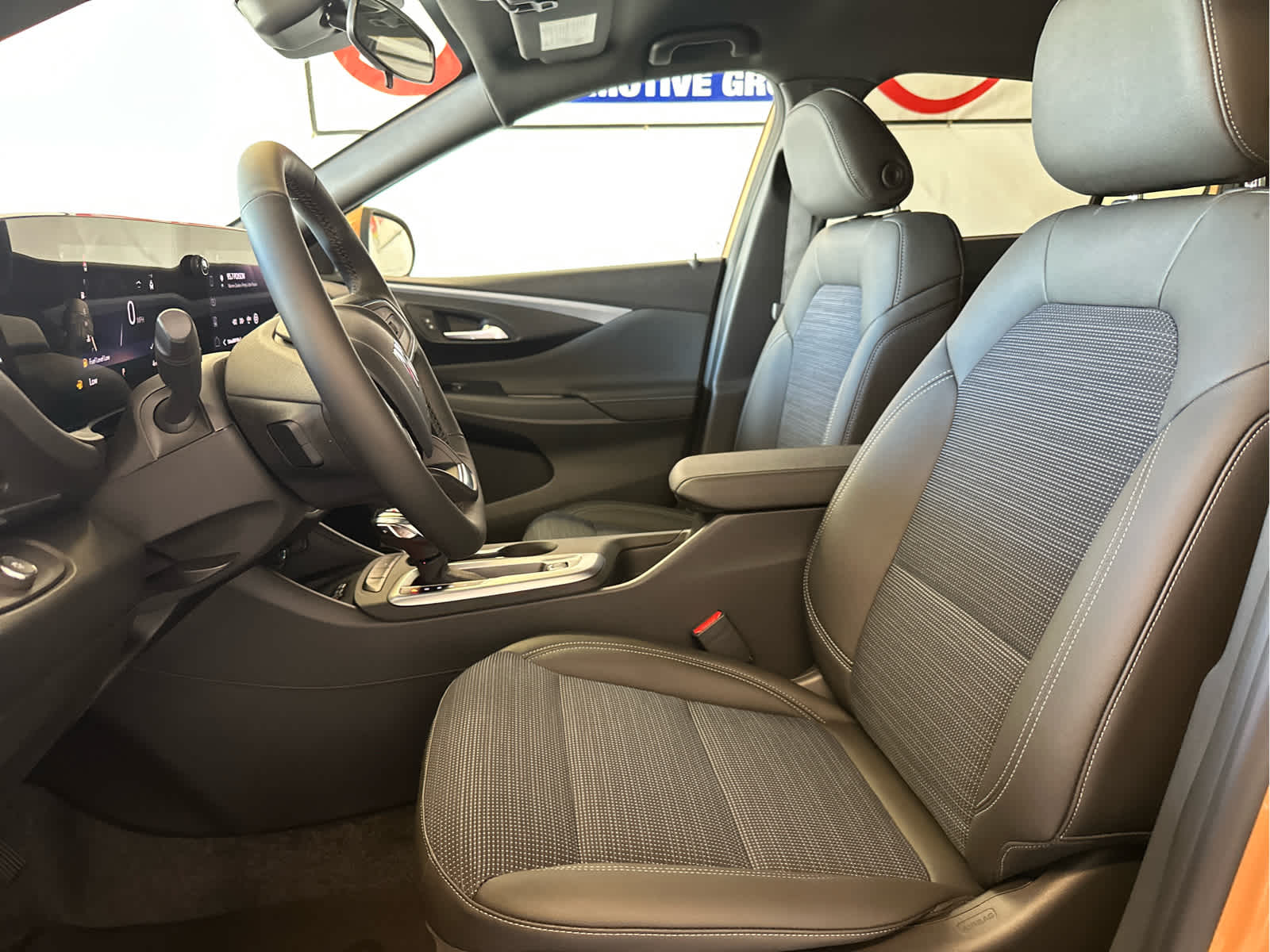 Vehicle image 16 of 48