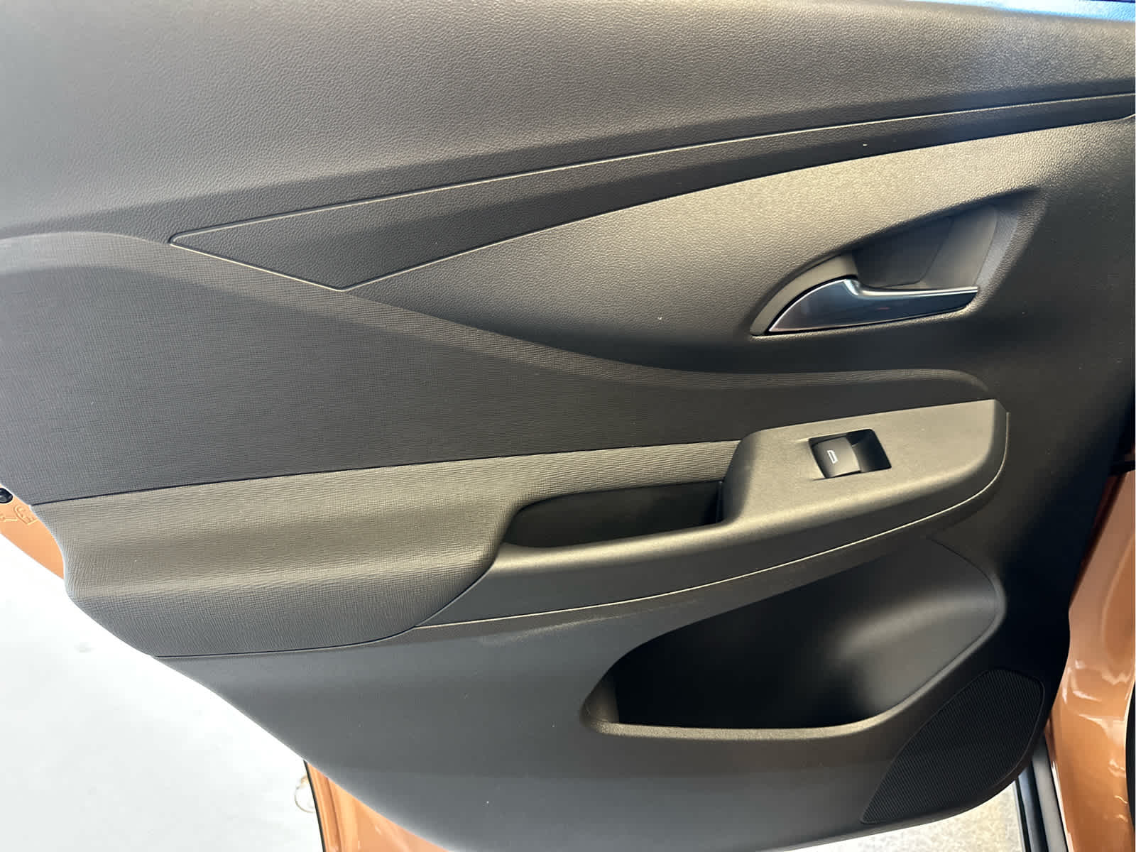 Vehicle image 23 of 48
