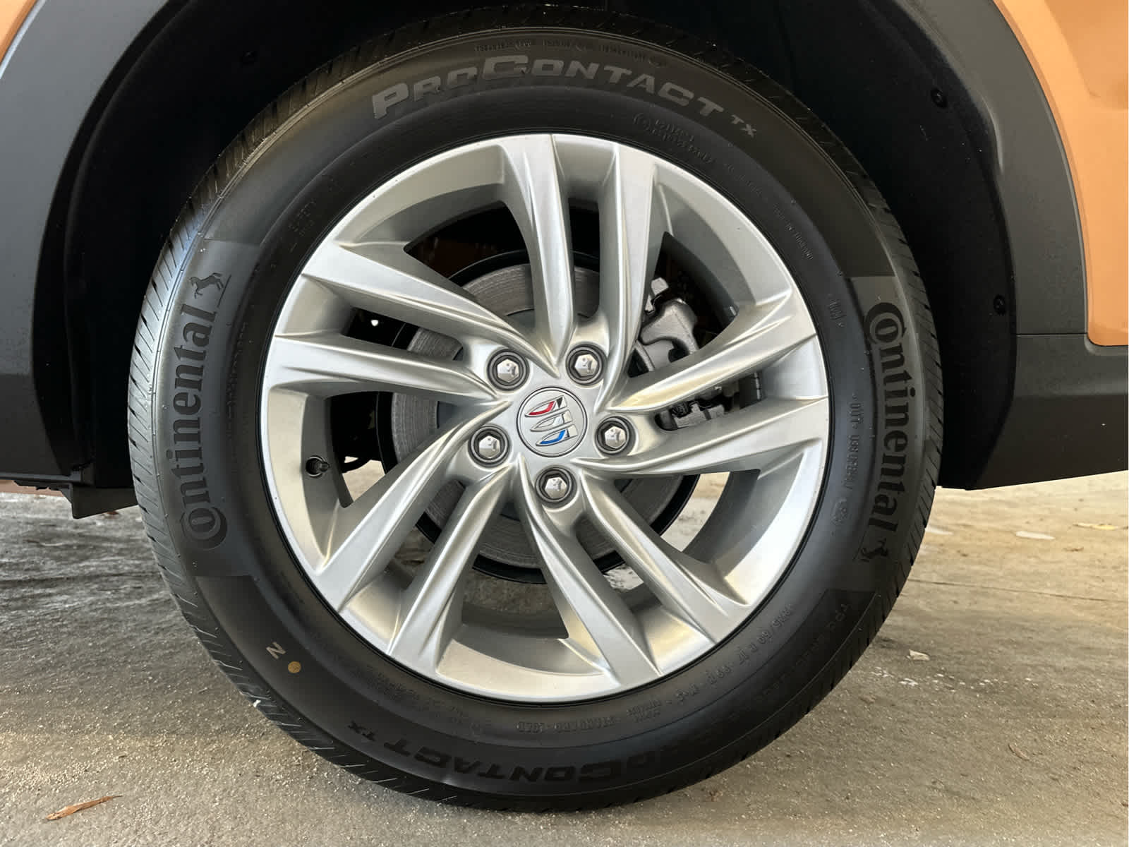 Vehicle image 11 of 48
