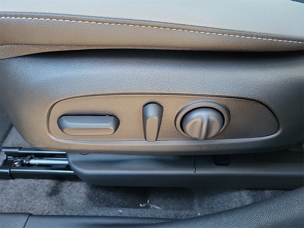 2025 Buick Envista Preferred Image 28 of 30