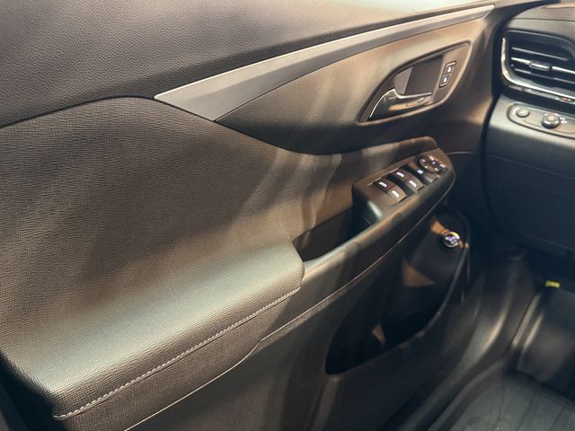 2025 Buick Envista Preferred Image 33 of 46