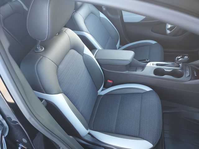 2025 Buick Envista Preferred Image 15 of 26