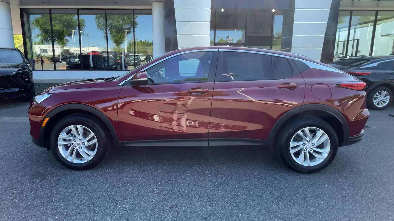 2025 Buick Envista Preferred Image 8 of 25