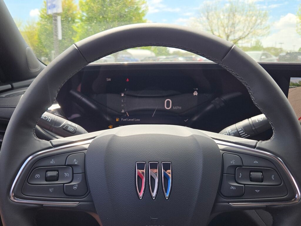 Vehicle image 33 of 34