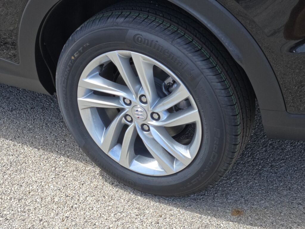 Vehicle image 17 of 34