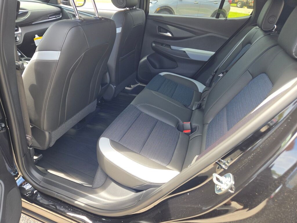 Vehicle image 20 of 34