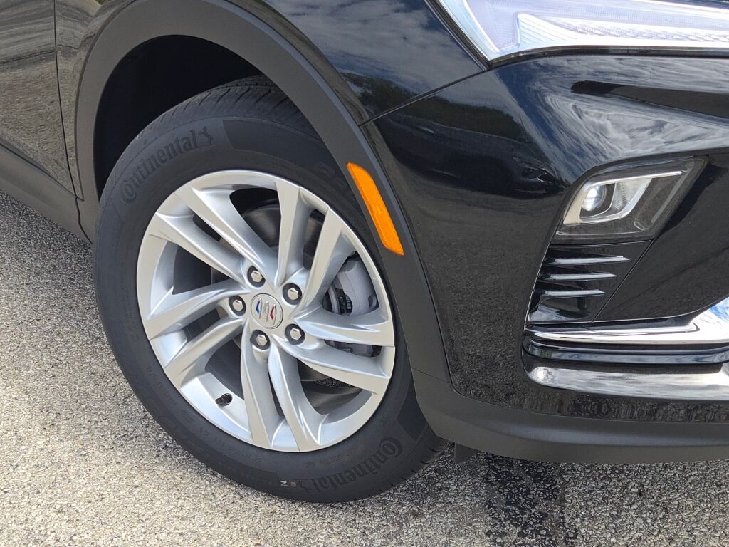 Vehicle image 8 of 34