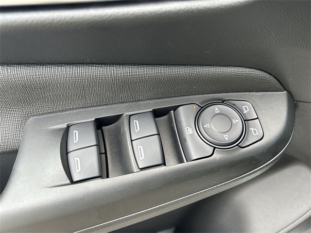 Vehicle image 39 of 44