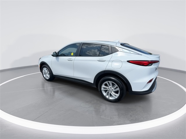 Vehicle image 23 of 44