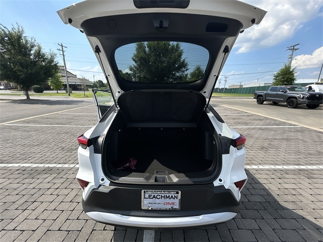 Vehicle image 26 of 44