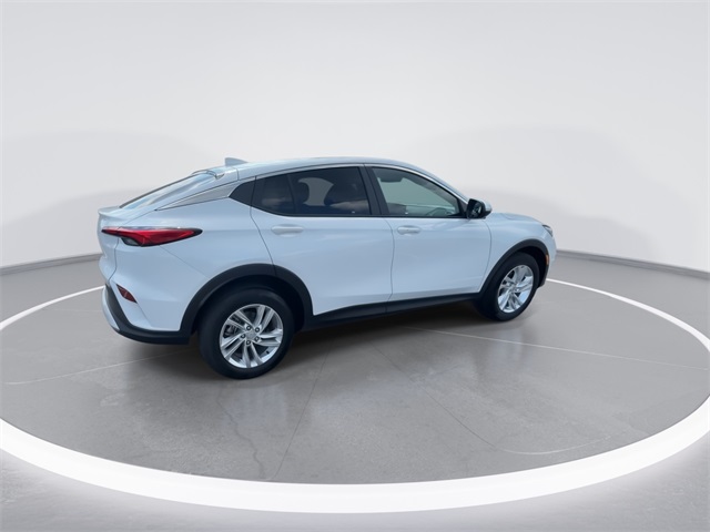 Vehicle image 17 of 44