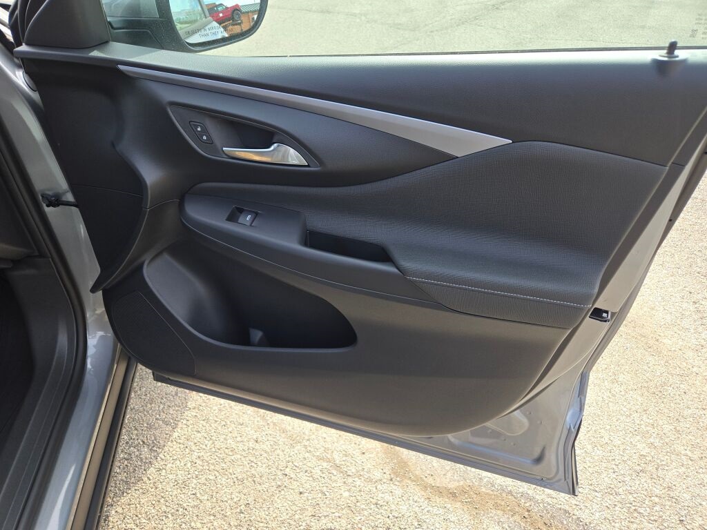 Vehicle image 9 of 37