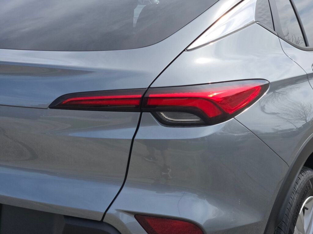 Vehicle image 15 of 37