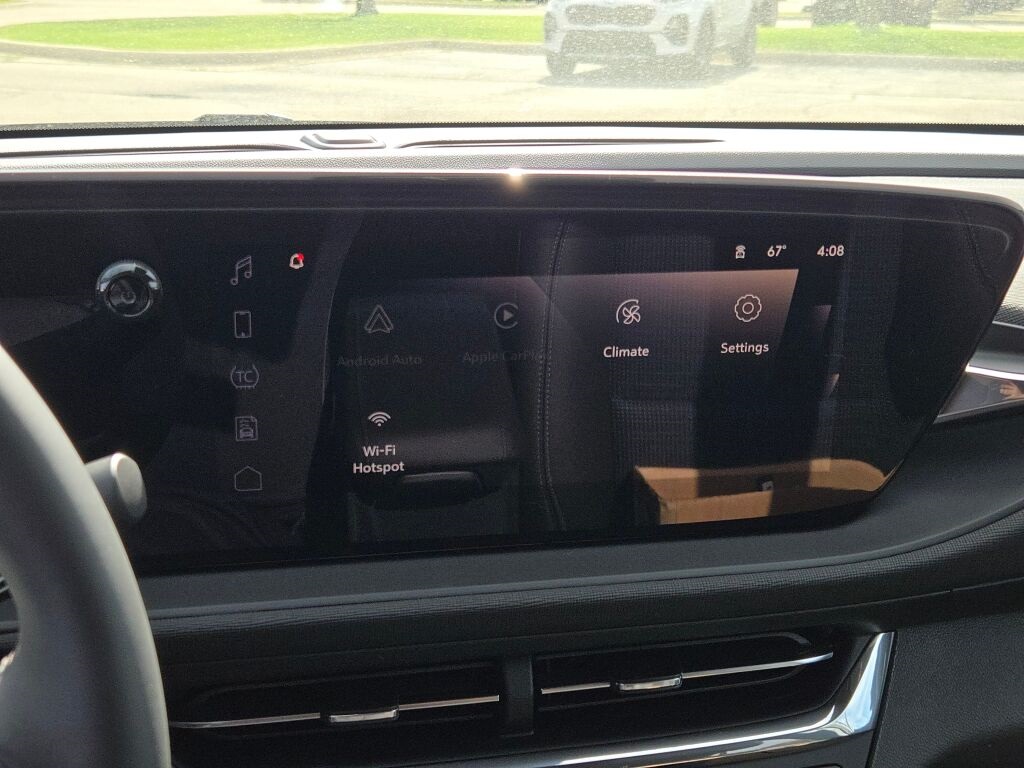 Vehicle image 33 of 37