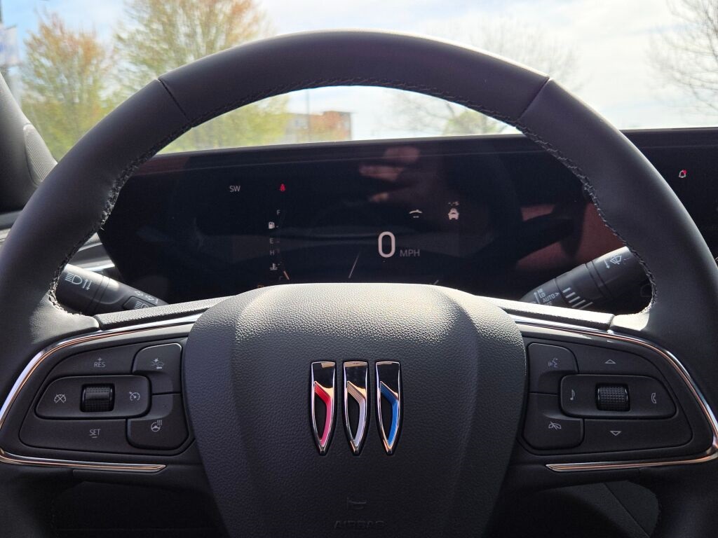 Vehicle image 36 of 37