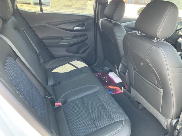 Vehicle image 9 of 24
