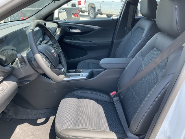 Vehicle image 10 of 24