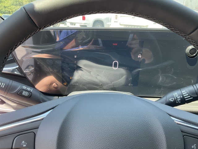 Vehicle image 22 of 24