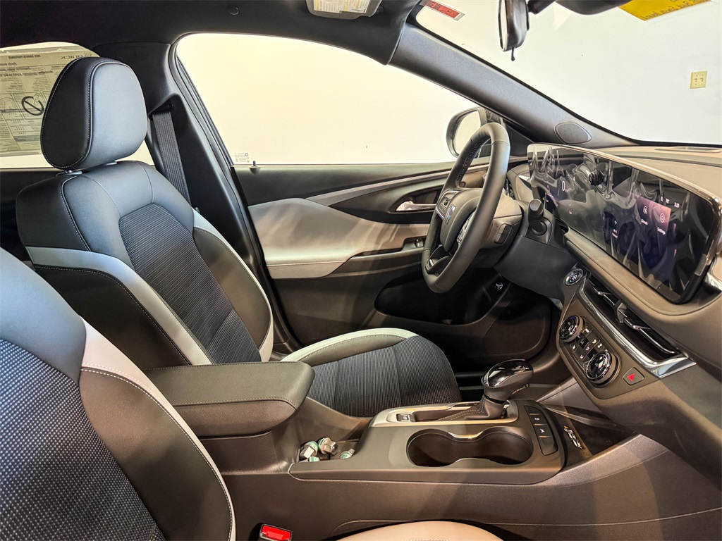 2025 Buick Envista Preferred Image 28 of 45