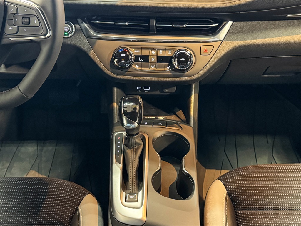 2025 Buick Envista Preferred Image 35 of 45